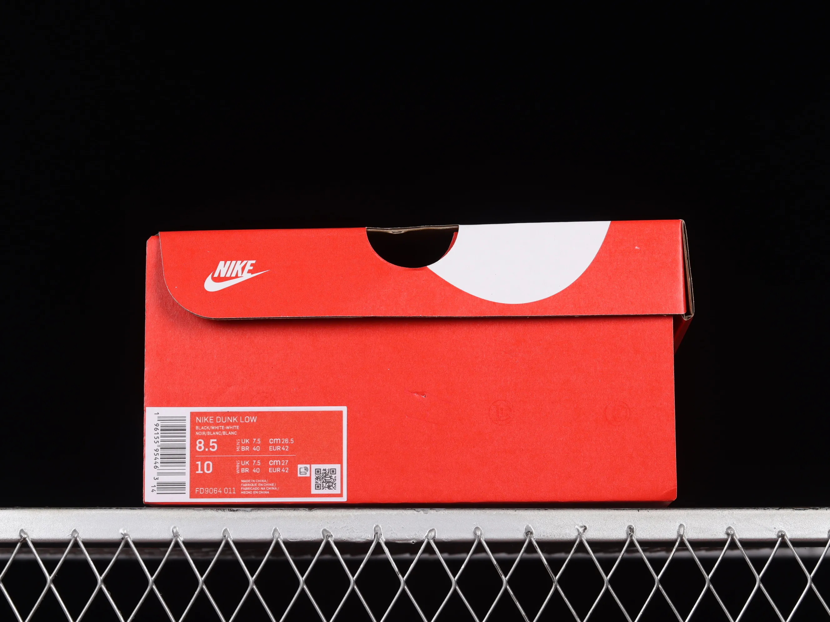 All Categories Nk SB Dunk Series Nk SB Dunk Low Low-top Sneakers C Version Nk Dunk Low "Reverse Panda" White and Black Reverse Panda SB Smashing Backboard Fashion Casual Sneakers FD9064-011